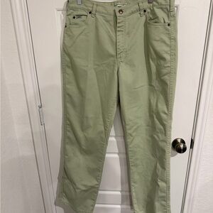 Lee Relaxed Straight Leg Pants in Soft Green